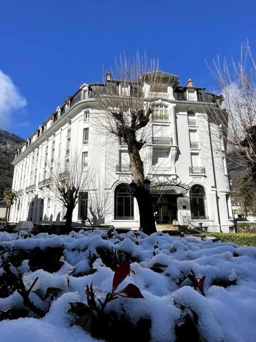 101 Pyrenees Palace Appartement Bagnères-de-Luchon Exterior foto